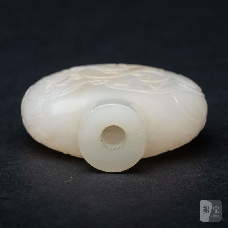    清 螭龍紋白玉鼻煙壺 - 图6